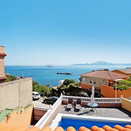 Agradable Casa Con Piscina Algeciras