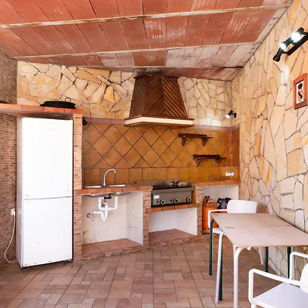 Holiday home Agradable Casa Con Piscina *