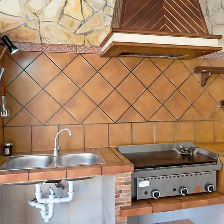 Agradable Casa Con Piscina Holiday home